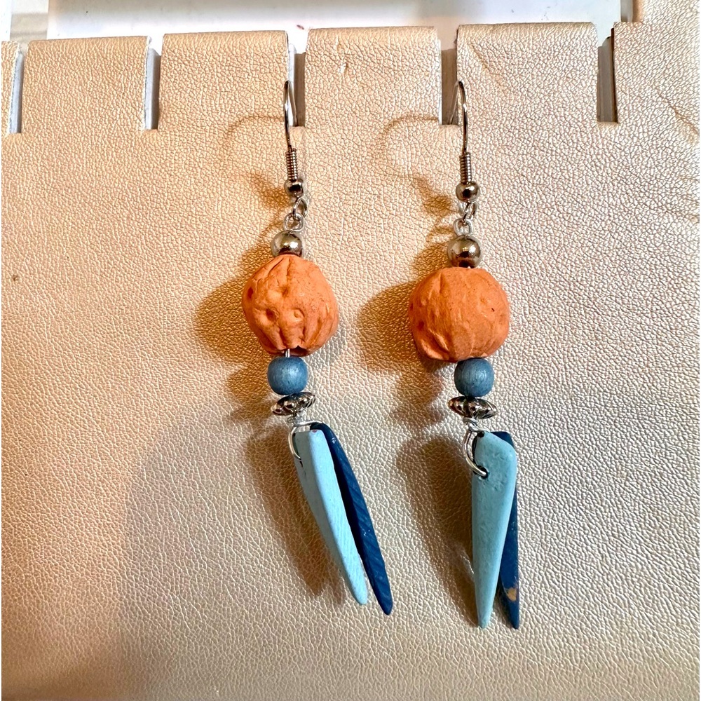 Handmade earrings - Picture 2 of 3